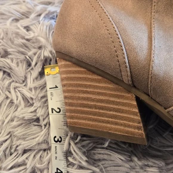 Dolce Vita Tan Suede Ankle Boots Western Style Size 9 New - Picture 9 of 13